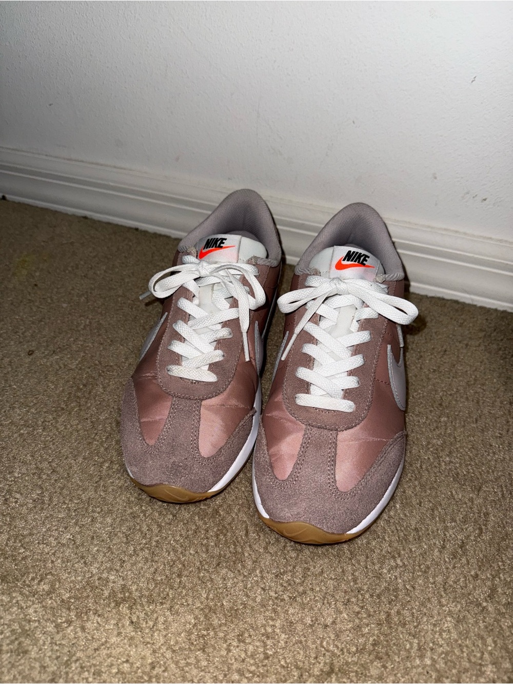 Nike Men’s Pink Taupe & White Low-Top Sneakers
